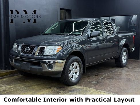 Used 2010 Nissan Frontier SE image 1