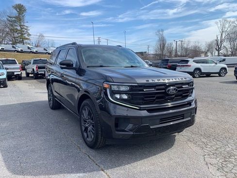 New 2025 Ford Expedition Platinum w/ Stealth Performance Package image 2