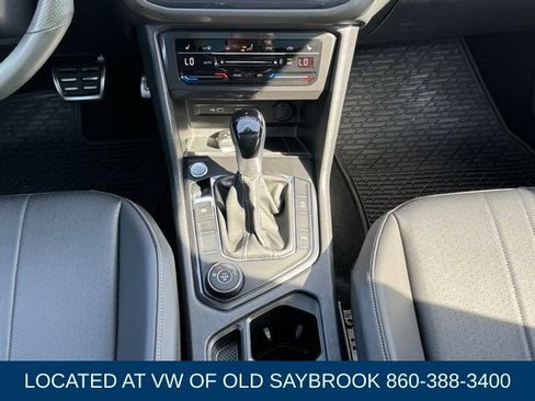 Used 2024 Volkswagen Tiguan SE R-Line image 18