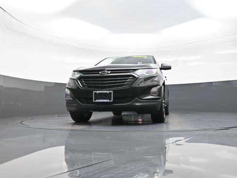 Used 2020 Chevrolet Equinox LT w/ Midnight Edition image 10