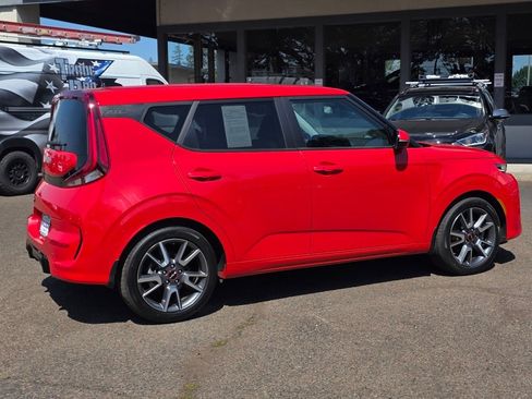 Used 2022 Kia Soul Turbo image 32