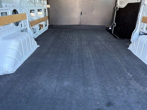 Used 2023 Ford Transit 250 250 Low Roof RWD w/ Exterior Upgrade Package image 12