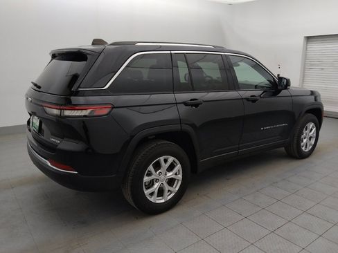 Used 2023 Jeep Grand Cherokee Limited image 10