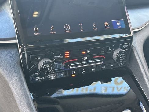 Certified 2021 Jeep Grand Cherokee L Limited image 32