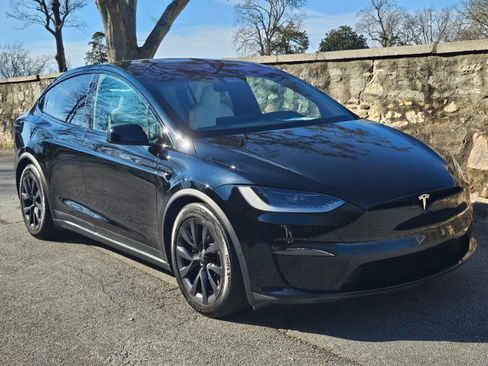 Used 2023 Tesla Model X image 13