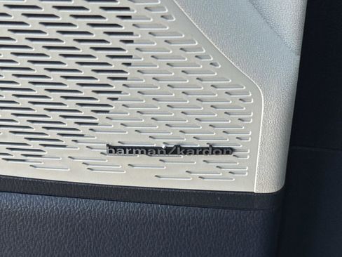 Used 2024 Hyundai Palisade Limited image 18