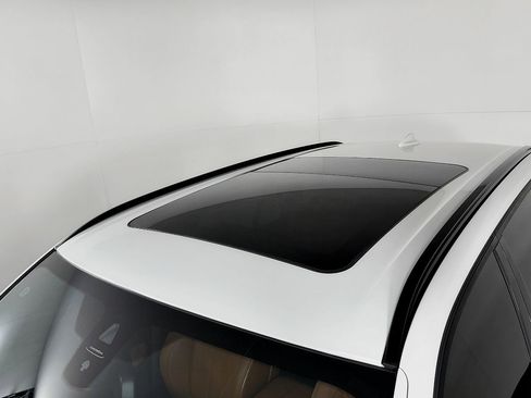 Used 2016 BMW X5 M image 34