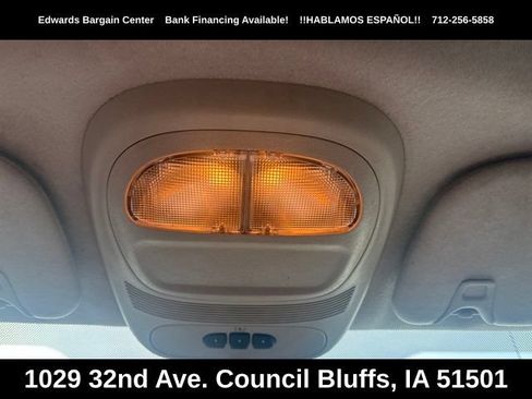 Used 2008 GMC Envoy SLT AWD/4WD image 16