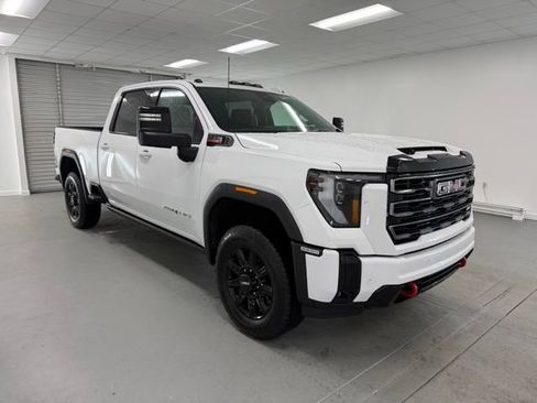 New 2026 GMC Sierra 2500 AT4 w/ AT4 Premium Plus Package image 3