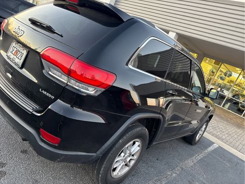 Used 2018 Jeep Grand Cherokee Laredo image 8