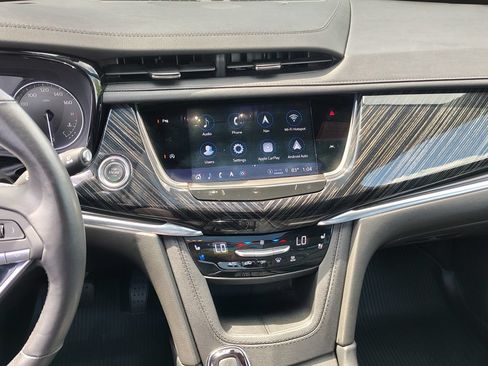 Used 2024 Cadillac XT6 Premium Luxury w/ LPO, Floor Liner Package AWD/4WD image 45