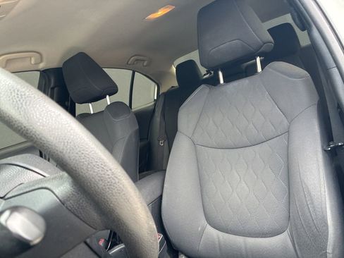 Used 2020 Toyota Corolla LE FWD image 14