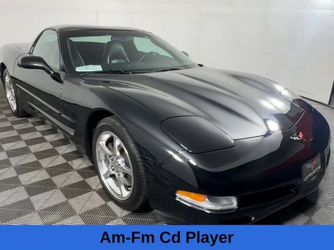 Used 2004 Chevrolet Corvette Coupe w/ Preferred Equipment Group RWD image 5