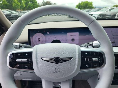 New 2026 Genesis GV70 2.5T Advanced AWD/4WD image 10
