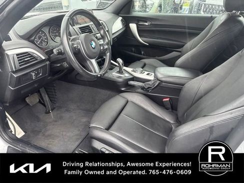 Used 2016 BMW M235i Convertible RWD image 9