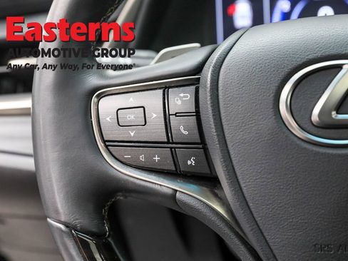 Used 2019 Lexus ES 350 w/ Premium Package image 14