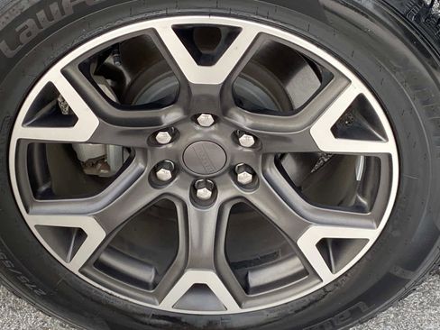 Used 2024 Jeep Wagoneer Series III image 30