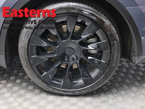 Used 2021 Tesla Model Y Long Range AWD/4WD image 8