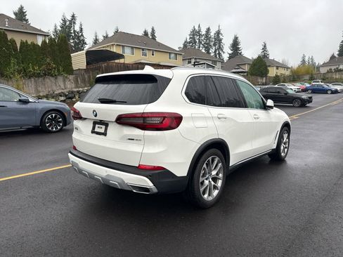 Used 2021 BMW X5 xDrive40i w/ Premium Package image 6