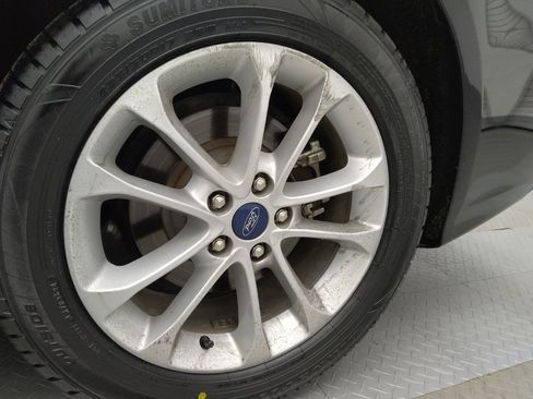 Used 2020 Ford Fusion SE image 31