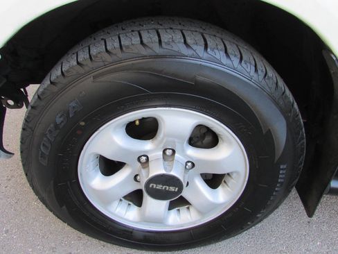 Used 1999 Isuzu Rodeo LS image 9