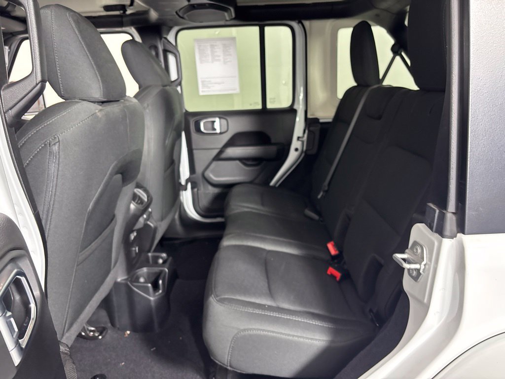 Used 2019 Jeep Wrangler Unlimited Sahara AWD/4WD image 23
