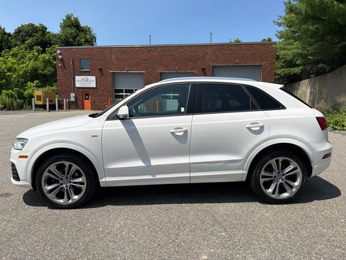 Used 2018 Audi Q3 2.0T Premium w/ Convenience Package AWD/4WD image 3