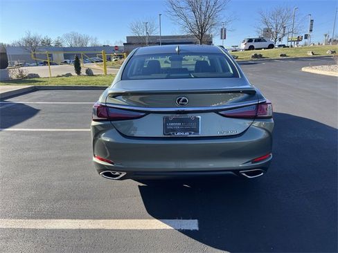 Used 2024 Lexus ES 350 w/ Premium Package image 4