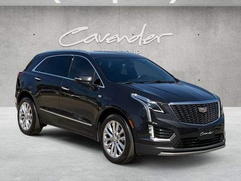 Used 2020 Cadillac XT5 Premium Luxury image 2