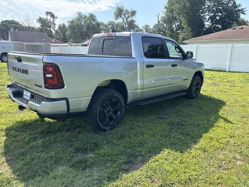 New 2026 RAM 1500 Express AWD/4WD image 5