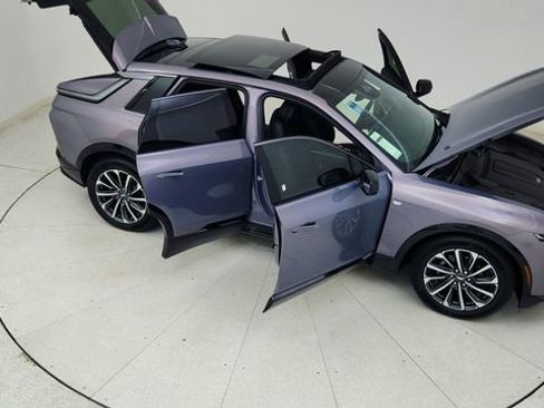 Used 2024 Cadillac Lyriq Sport image 87