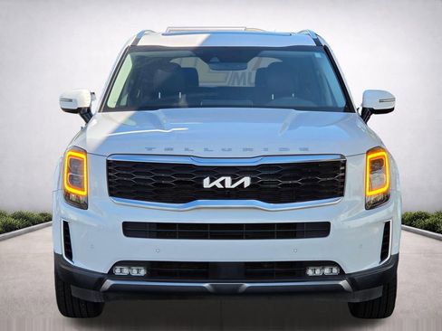 Used 2022 Kia Telluride SX w/ Towing Package FWD image 3