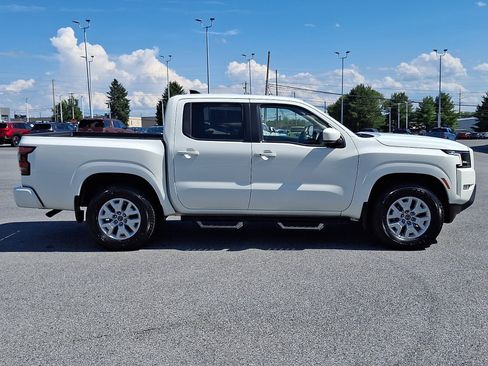 Certified 2024 Nissan Frontier SV w/ SV Convenience Package AWD/4WD image 8