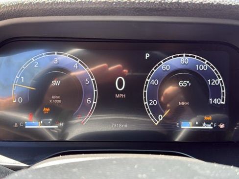 Certified 2025 Jeep Grand Cherokee Altitude AWD/4WD image 18