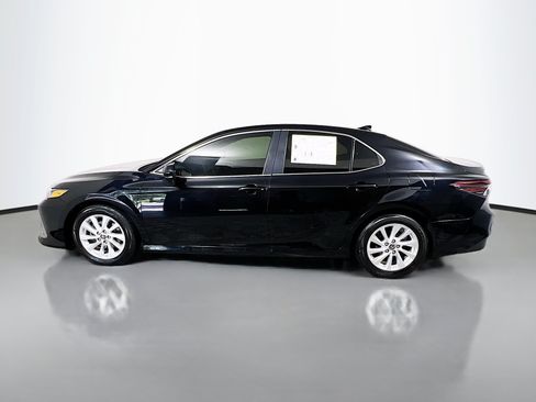 Used 2023 Toyota Camry LE FWD image 9