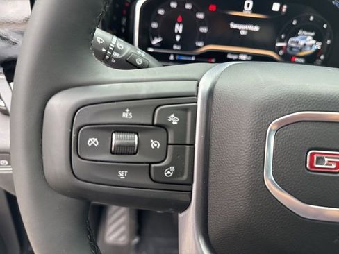 New 2025 GMC Sierra 2500 SLT image 18