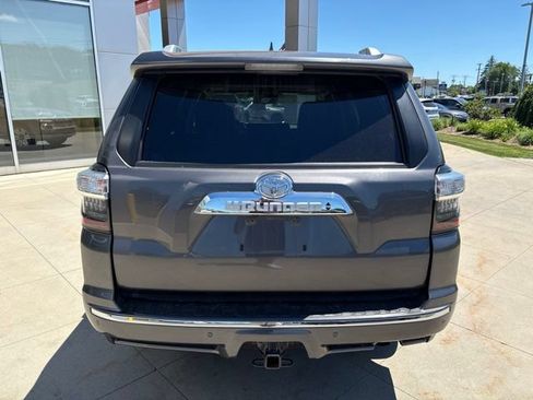 Used 2022 Toyota 4Runner Limited AWD/4WD image 6