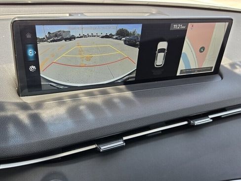 Used 2025 Genesis GV70 3.5T Sport image 22