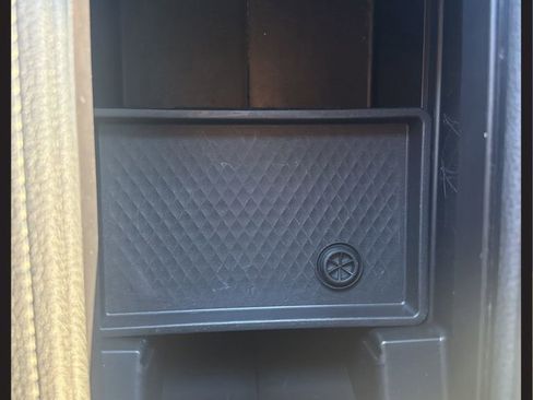 Used 2025 Toyota Grand Highlander AWD image 36