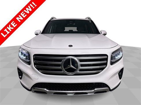 Used 2024 Mercedes-Benz GLB 250 4MATIC image 3