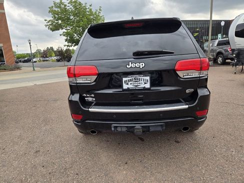 Used 2017 Jeep Grand Cherokee Overland w/ Jeep Active Safety Group image 8