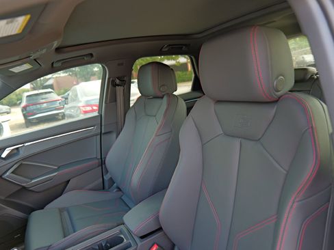 New 2025 Audi Q3 2.0T Premium Plus image 10