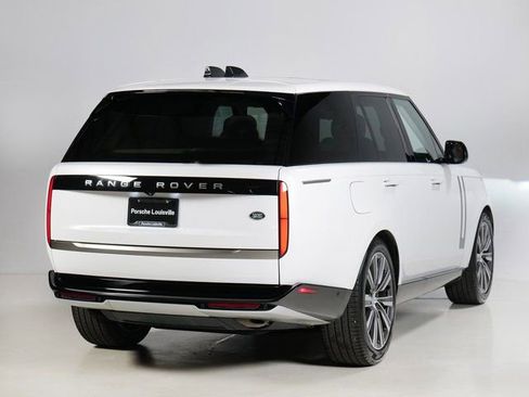 Used 2023 Land Rover Range Rover SE AWD/4WD image 9