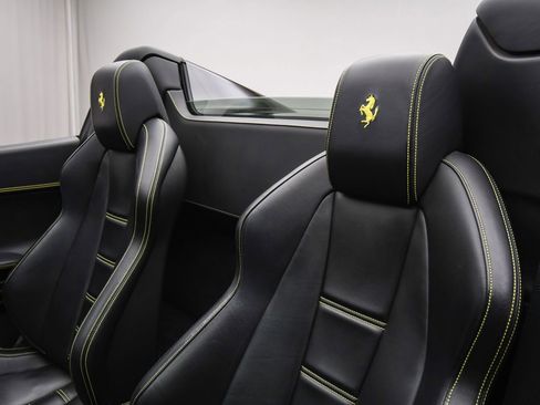 Used 2014 Ferrari 458 Spider image 53
