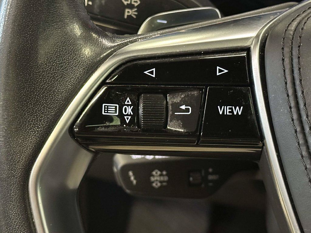 Used 2022 Audi A8 L 3.0T w/ Executive Package AWD/4WD image 25