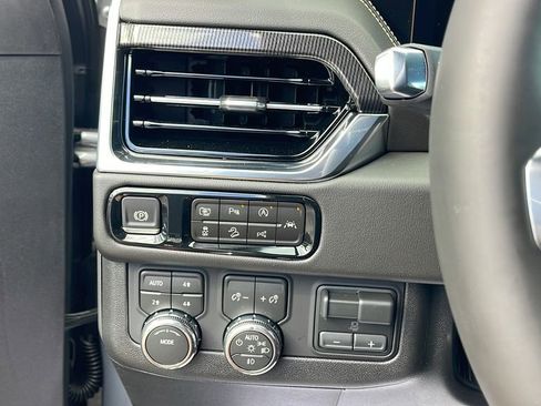 New 2026 GMC Yukon XL Elevation w/ Elevation Premium Package AWD/4WD image 25