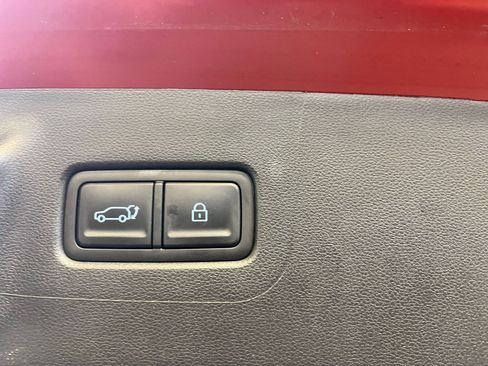 Used 2025 Hyundai Santa Fe SEL image 23