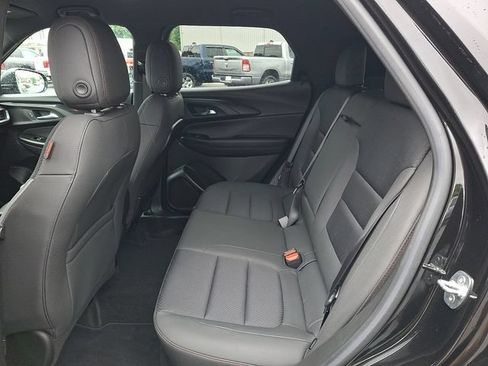 Used 2023 Chevrolet TrailBlazer RS AWD/4WD image 11