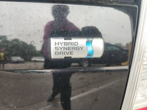 Used 2010 Toyota Prius Two FWD image 7