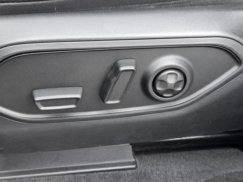 Certified 2022 Jeep Grand Cherokee L Limited RWD image 24